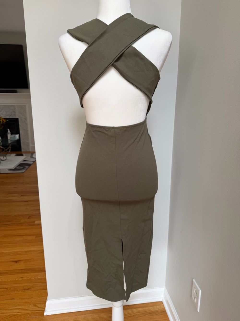 Olive V-Neck Sleeveless Midi Dress